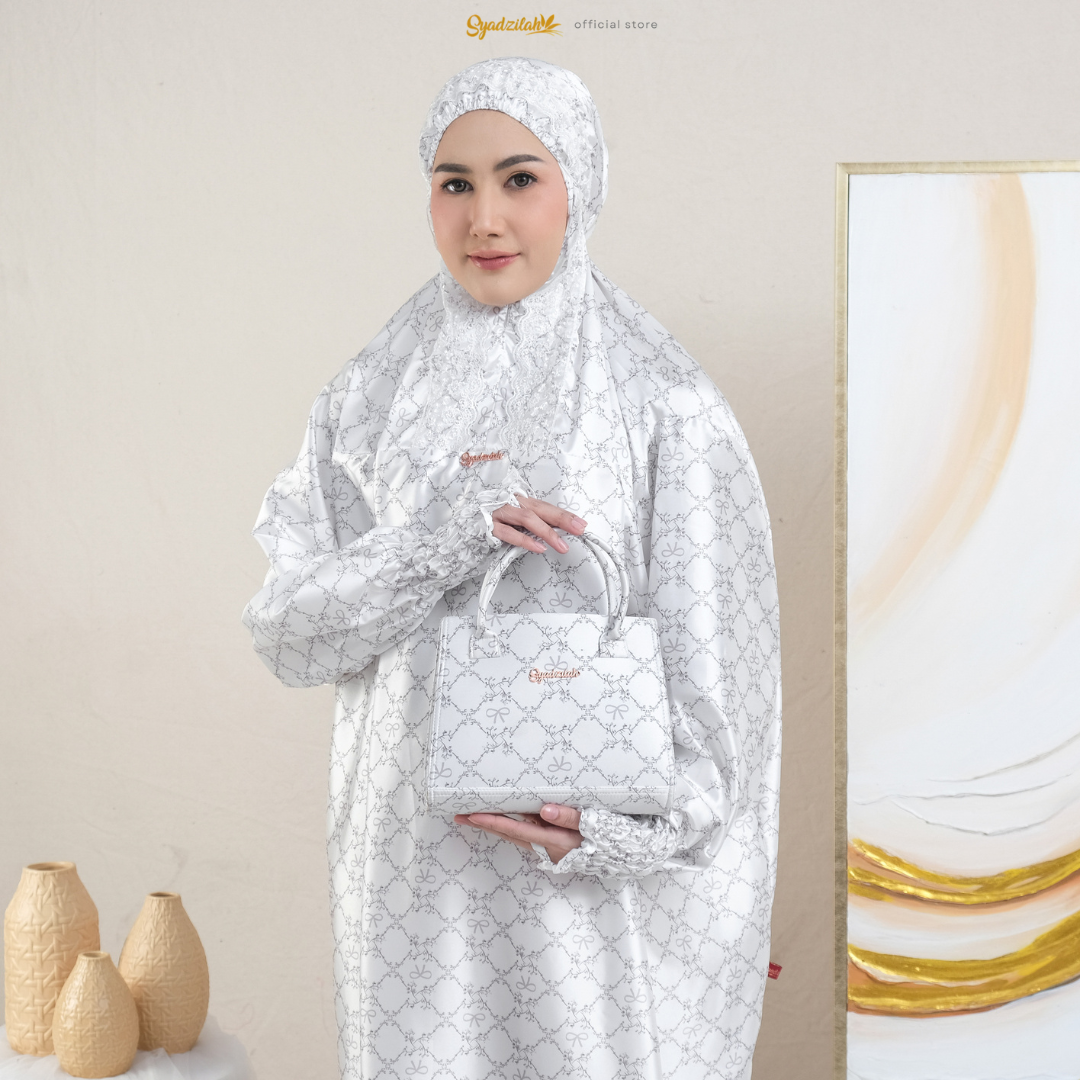 SYADZILAH - Mukena Terusan Abaya Armanyy Sutra Silk Azzahra Coquette - Gambar 2